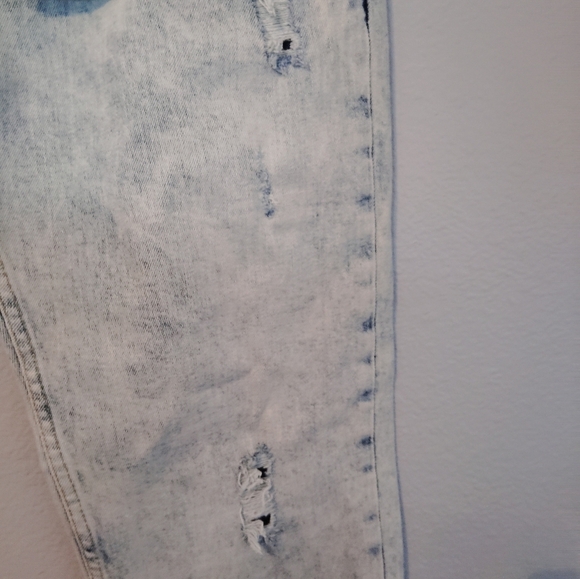 Akademiks Jeanius Denim Distressed Jeans size 36X30 - Picture 5 of 16